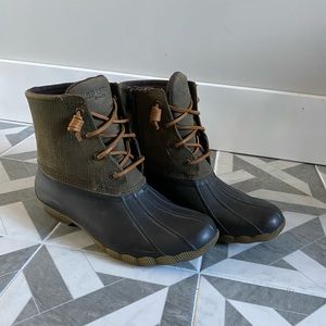 Sperry women’s duck boots